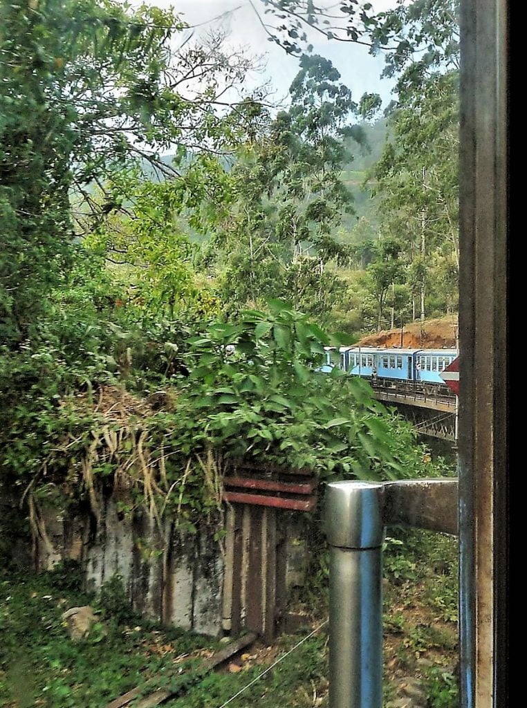 Junalla Sri Lankassa - Kandysta Ellaan