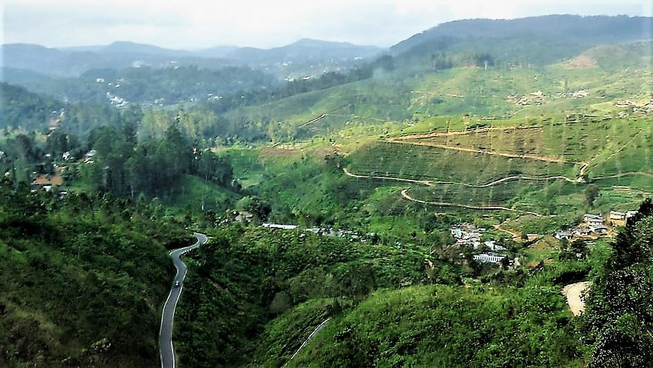 Junalla Sri Lankassa - Kandysta Ellaan