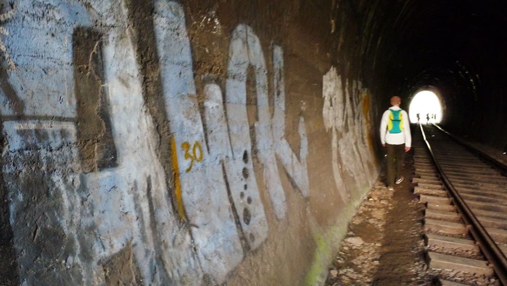 Sri Lanka - Nine arch bridge