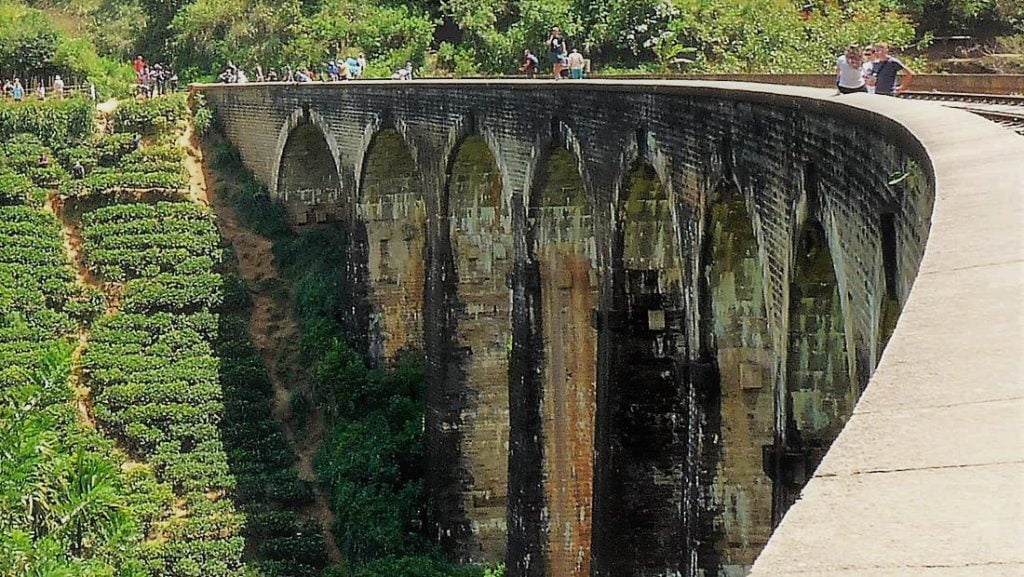 Sri Lanka - Nine arch bridge