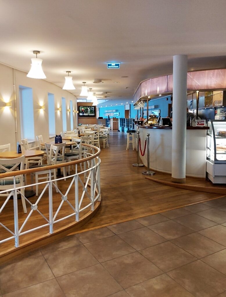 Hestia Hotel Strand - Kohti avaraa maailmaa