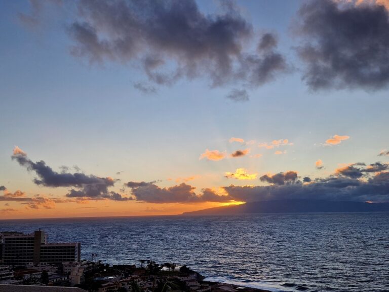 Los Gigantes - Kohti avaraa maailmaa