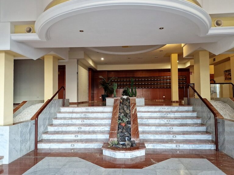 Los Gigantes - Kohti avaraa maailmaa