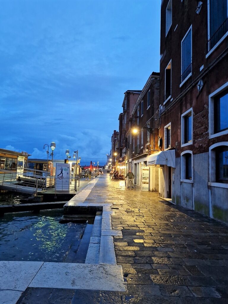 Venetsia - Kohti avaraa maailmaa