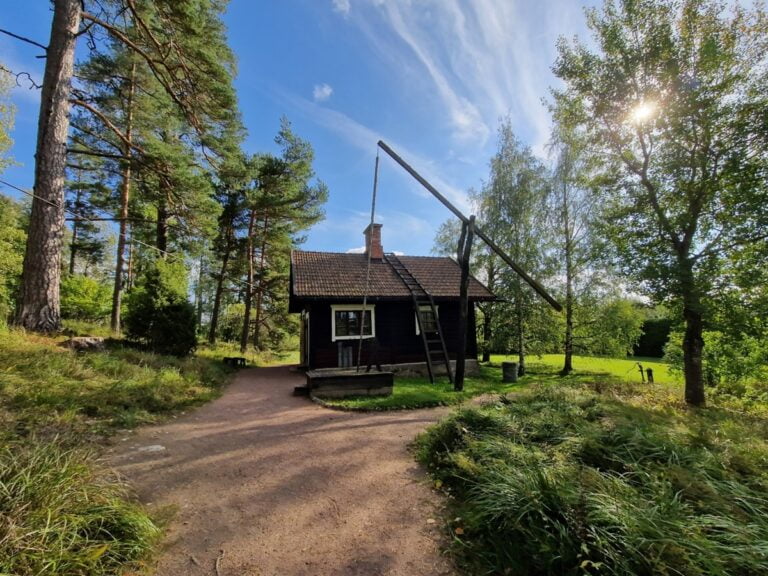 Sibeliuksen saunarakennus - Kohti avaraa maailmaa