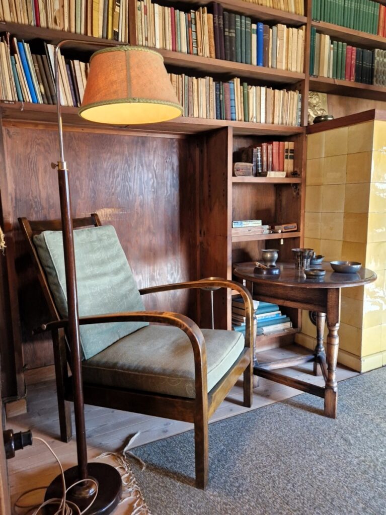 Sibeliuksen sikarituoli - Kohti avaraa maailmaa