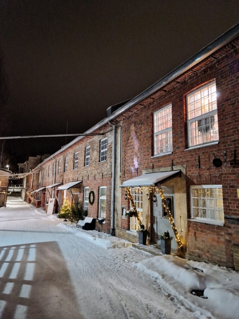 Kellokosken Ruukki - Kohti avaraa maailmaa