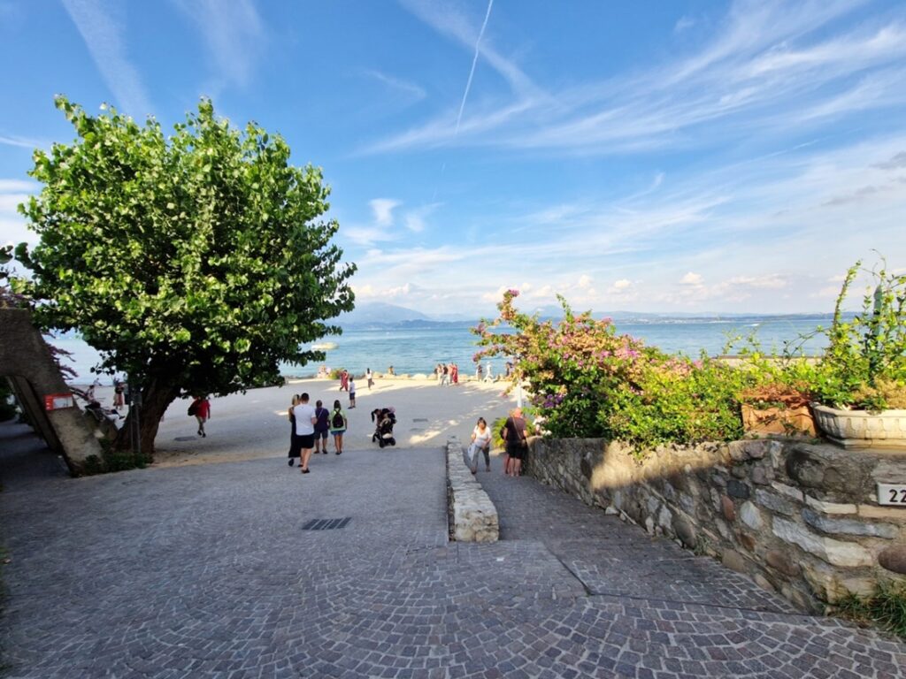 Sirmione - Kohti avaraa maailmaa