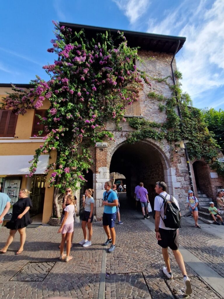 Sirmione - Kohti avaraa maailmaa
