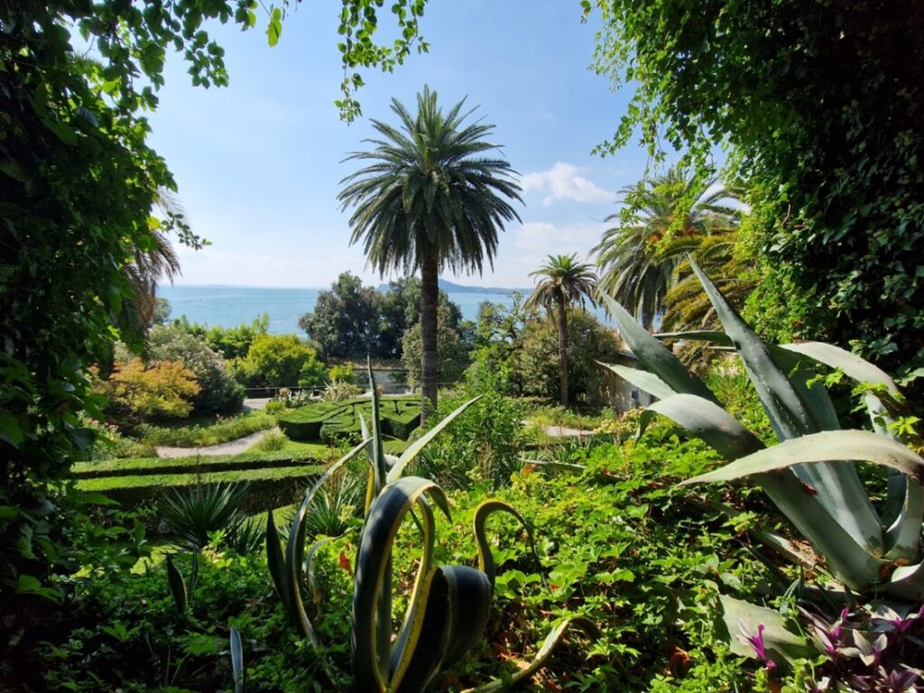 Isola del Garda - Kohti avaraa maailmaa - Riippuva puutarha