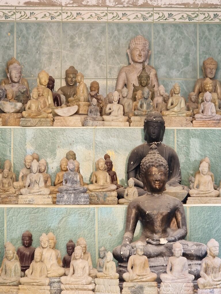 Wat Sampov Treileak - Kohti avaraa maailmaa