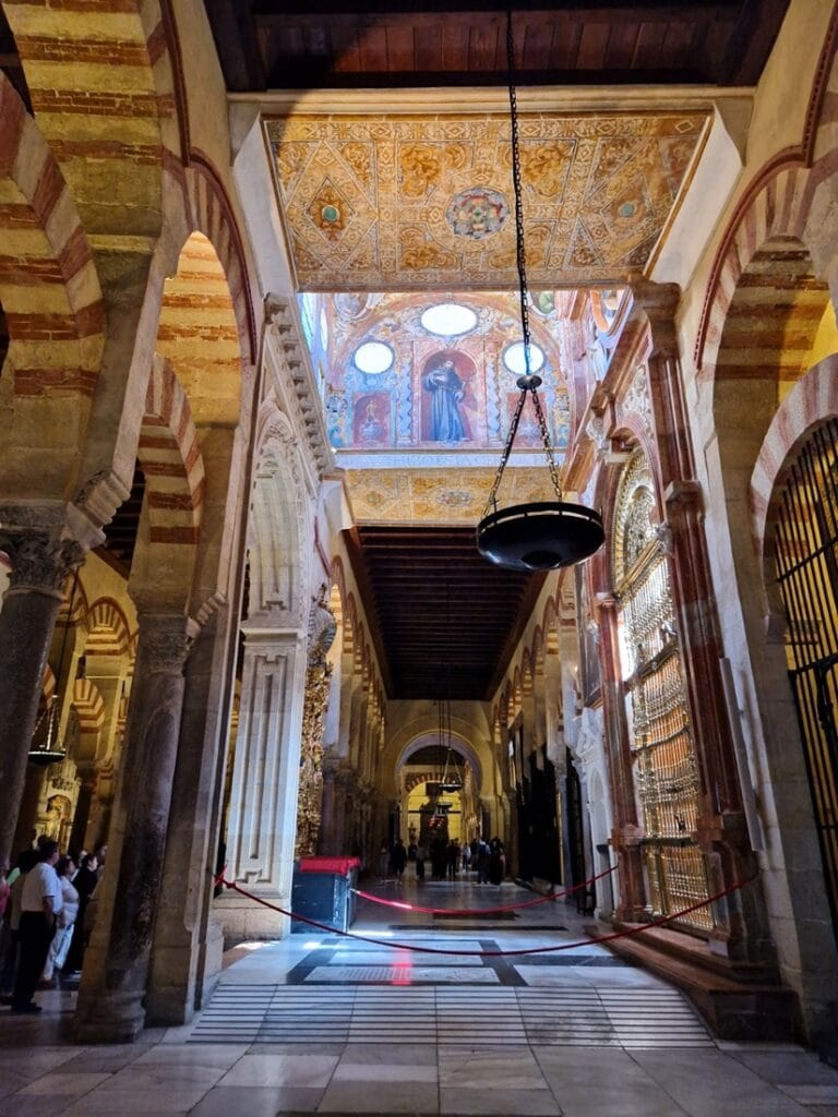 Mezquita - Kohti avaraa maailmaa