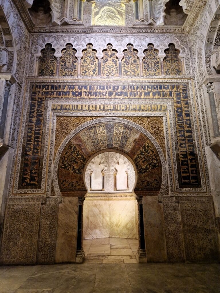 Mezquita - Kohti avaraa maailmaa