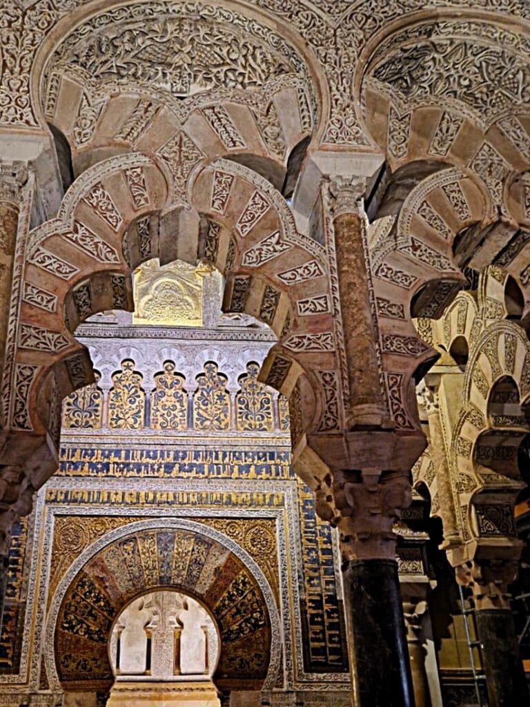 Mezquita - Kohti avaraa maailmaa