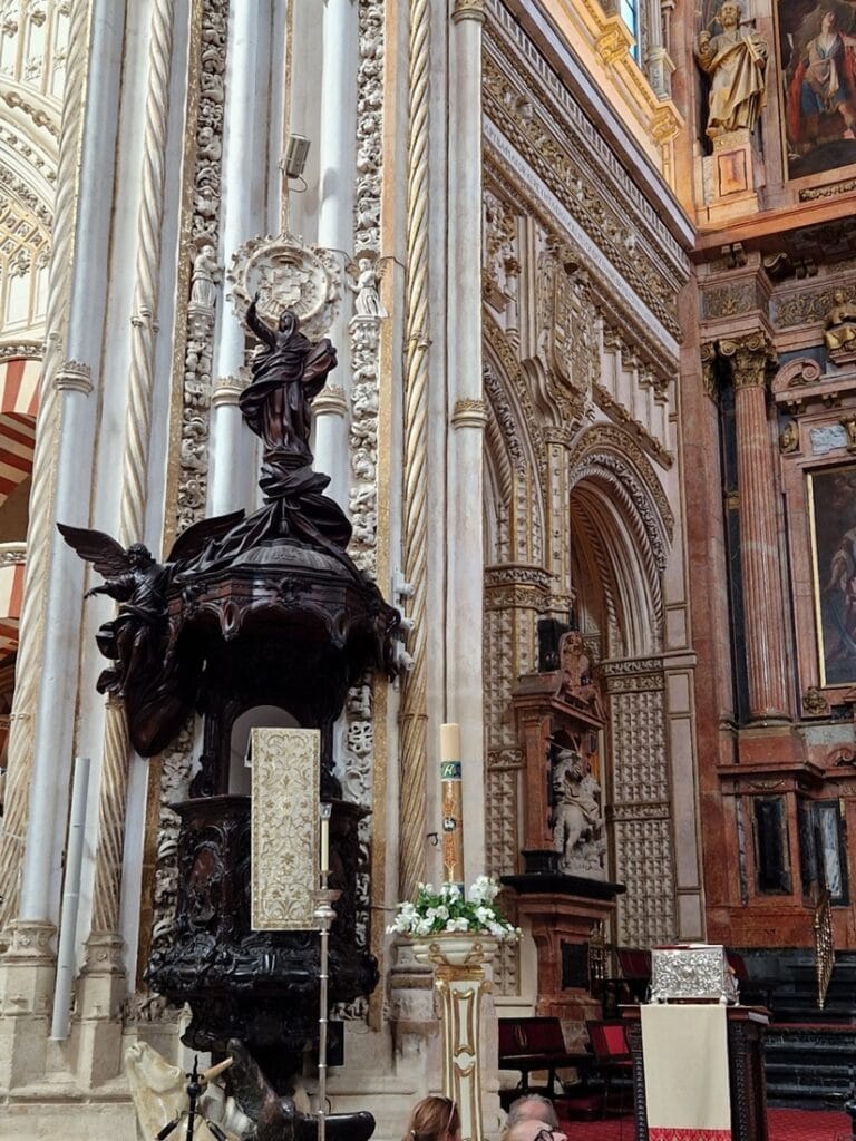 Mezquita - Kohti avaraa maailmaa