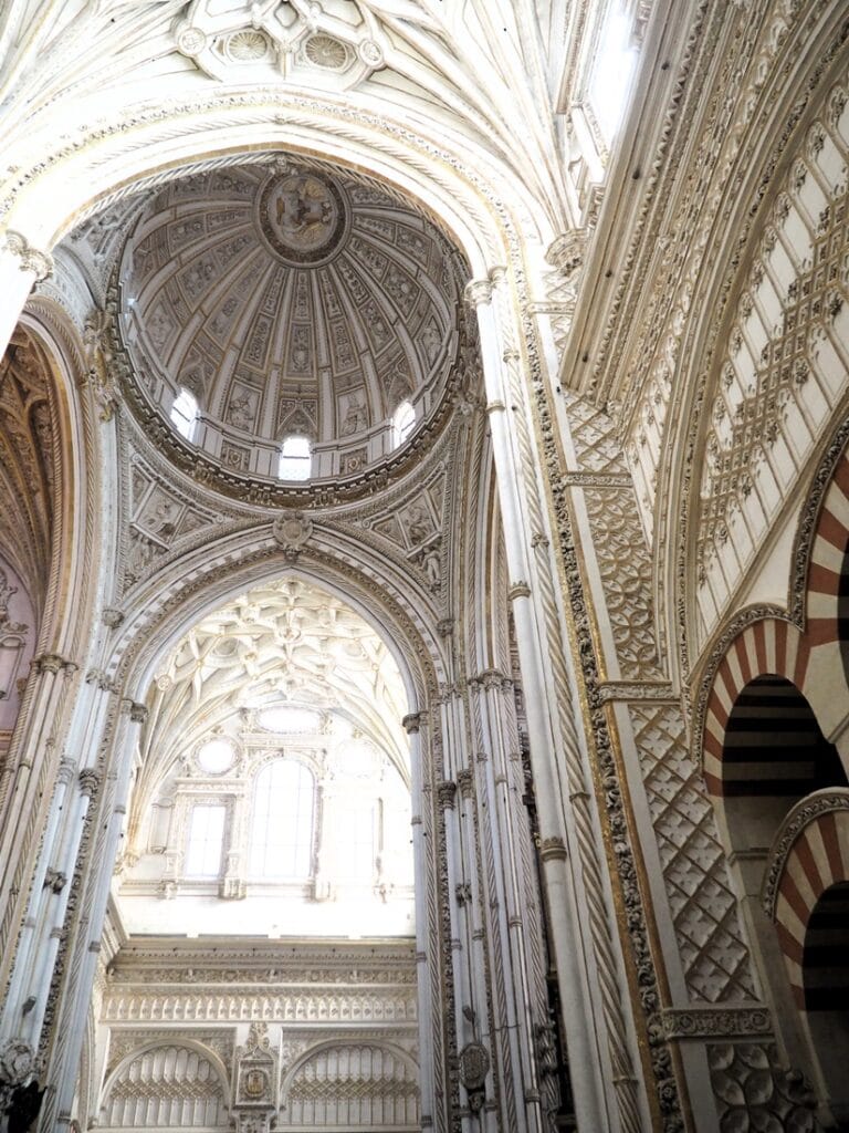 Mezquita - Kohti avaraa maailmaa