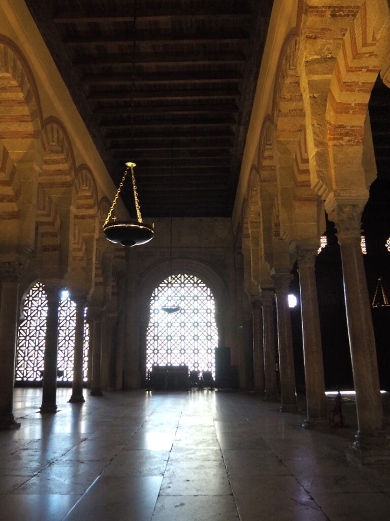 Mezquita - Kohti avaraa maailmaa