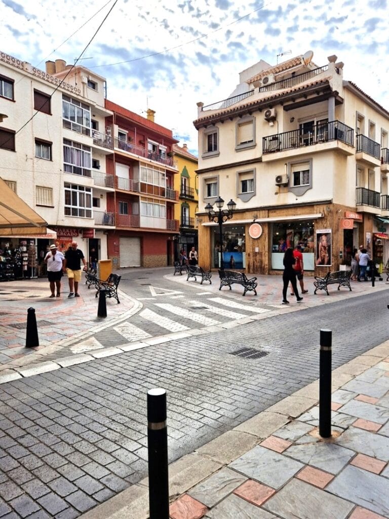 Fuengirola - Kohti avaraa maailmaa