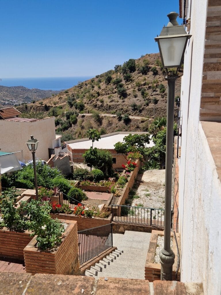 Moclinejo - Kohti avaraa maailmaa