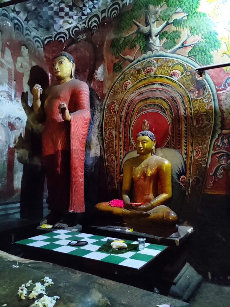 Dambulla - Kohti avaraa maailmaa