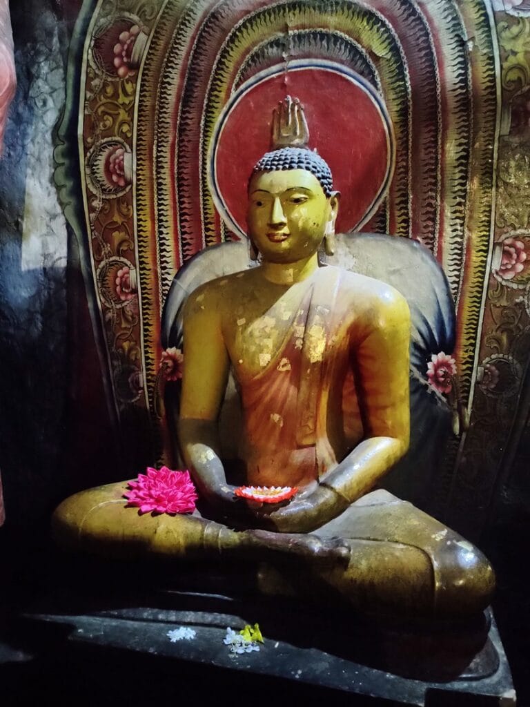 Dambulla - Kohti avaraa maailmaa