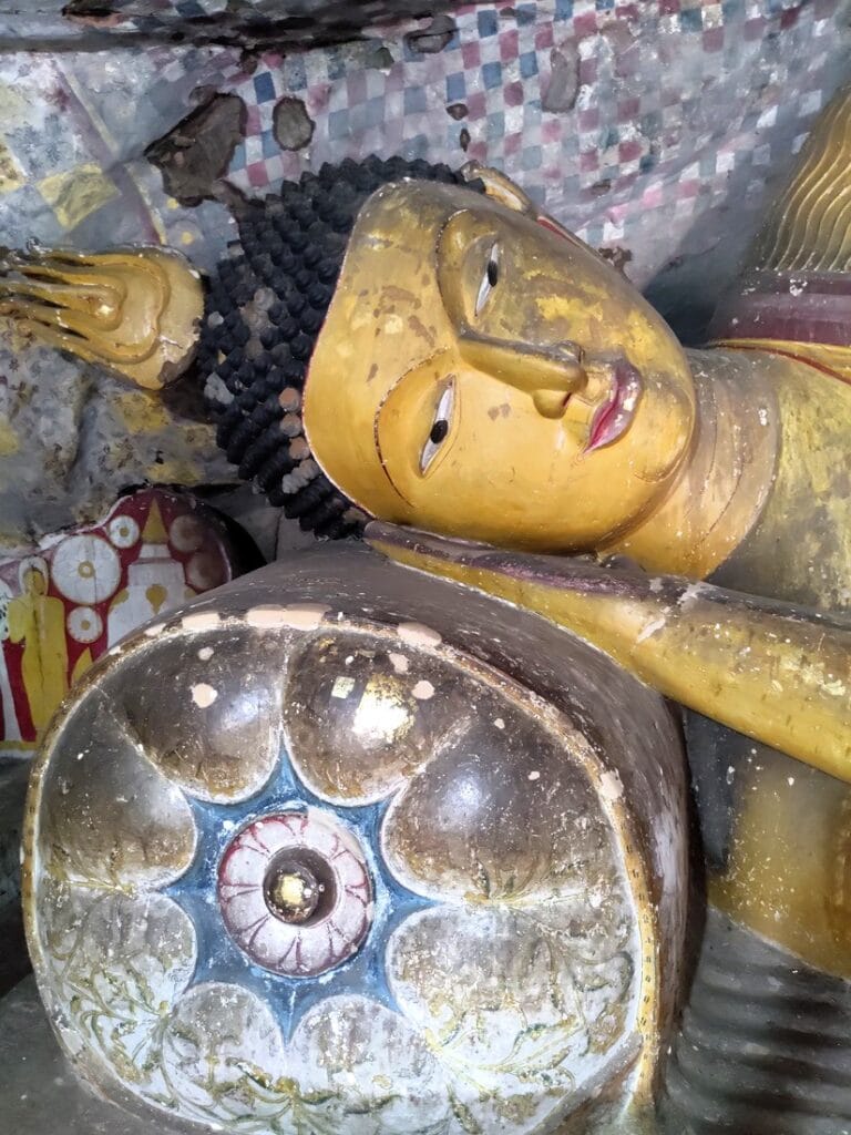 Dambulla - Kohti avaraa maailmaa