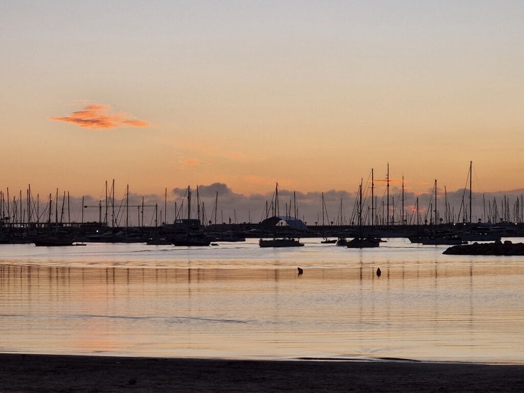 Playa del Acequíon Torrevieja - Kohti avaraa maailmaa