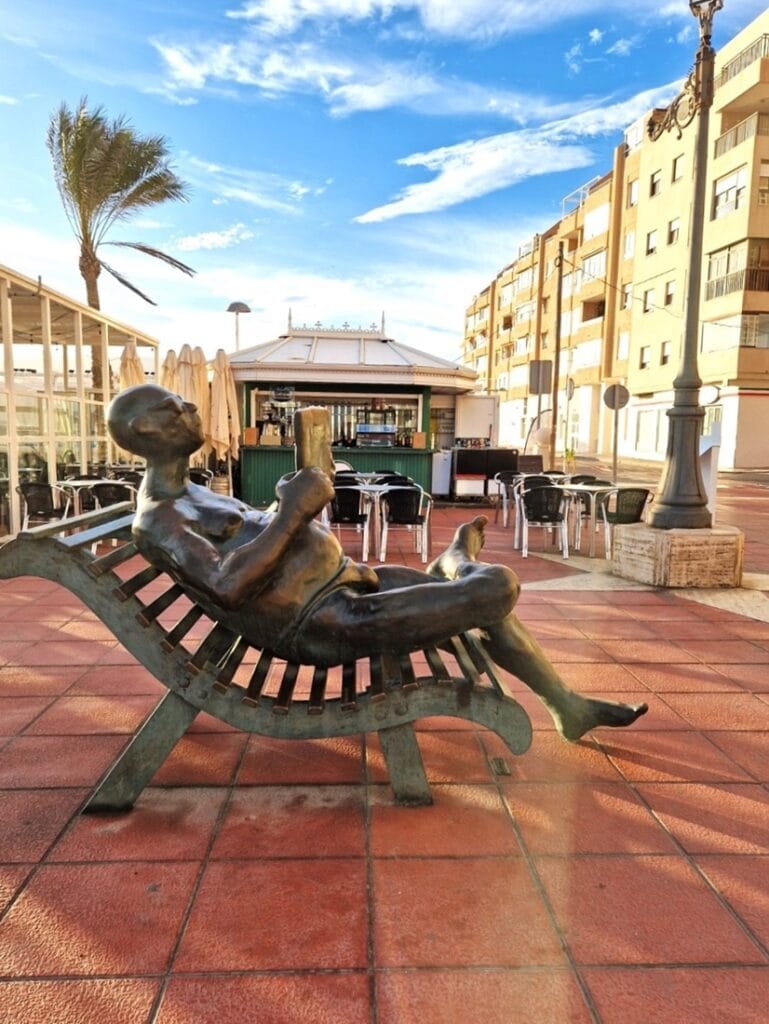 Paseo Marítimo Almería - Kohti avaraa maailmaa