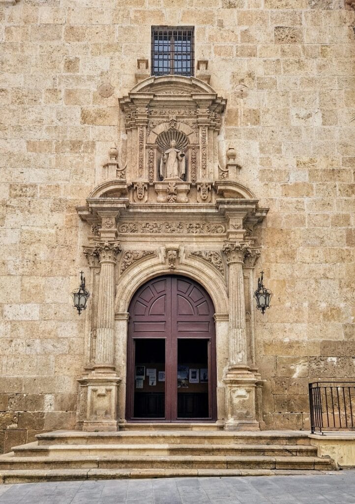 Convento de Santa Clara - Kohti avaraa maailmaa