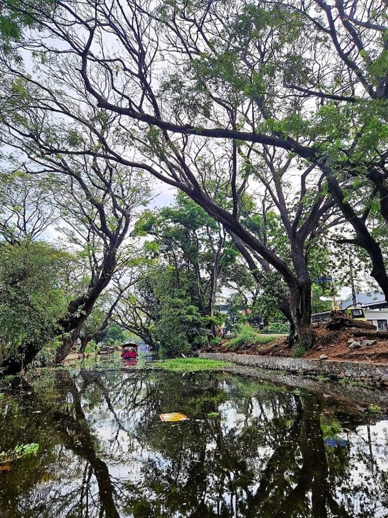 Commercial Canal Alappuzha - Kohti avaraa maailmaa