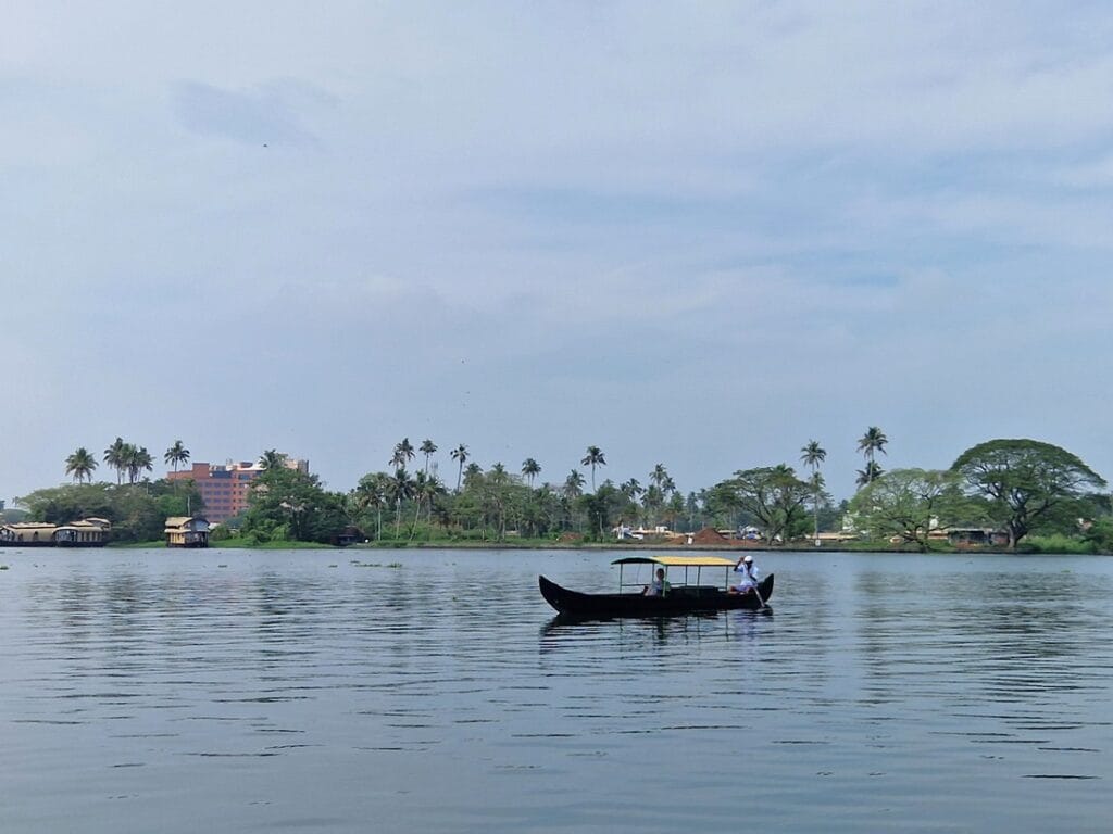 Alappuzha Backwaters - Kohti avaraa maailmaa