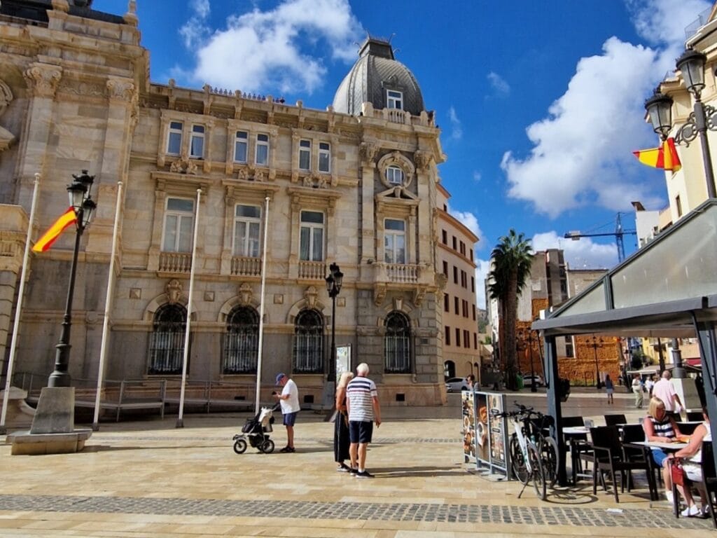 Cartagena - Kohti avaraa maailmaa