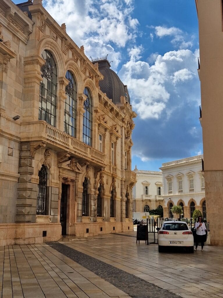 Cartagena - Kohti avaraa maailmaa