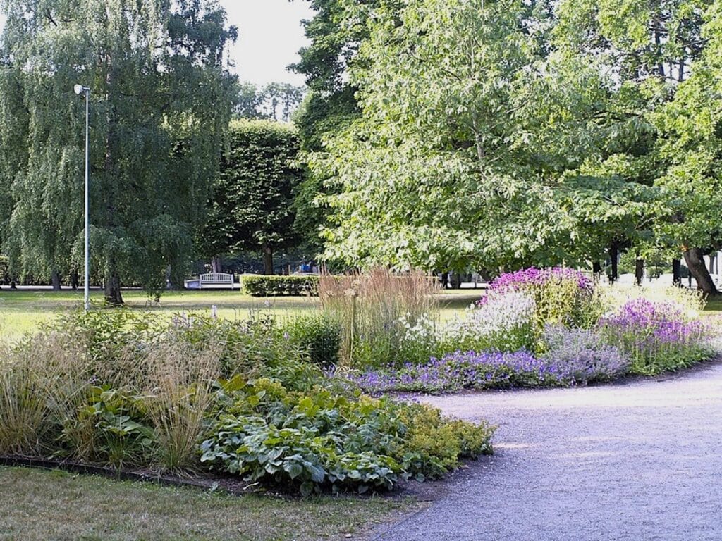 Kadriorgin puisto - Kohti avaraa maailmaa