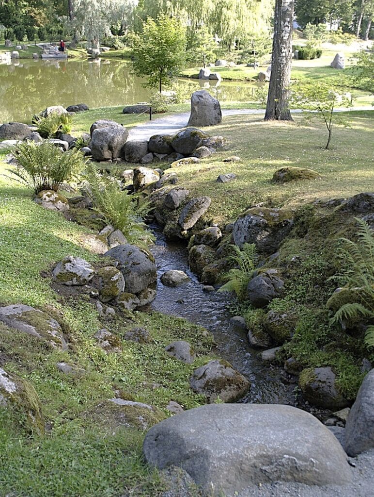 Kadriorgin japanilainen puutarha - Kohti avaraa maailmaa