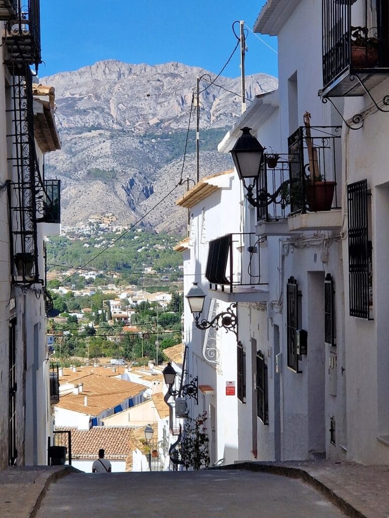 Altea - Kohti avaraa maailmaa