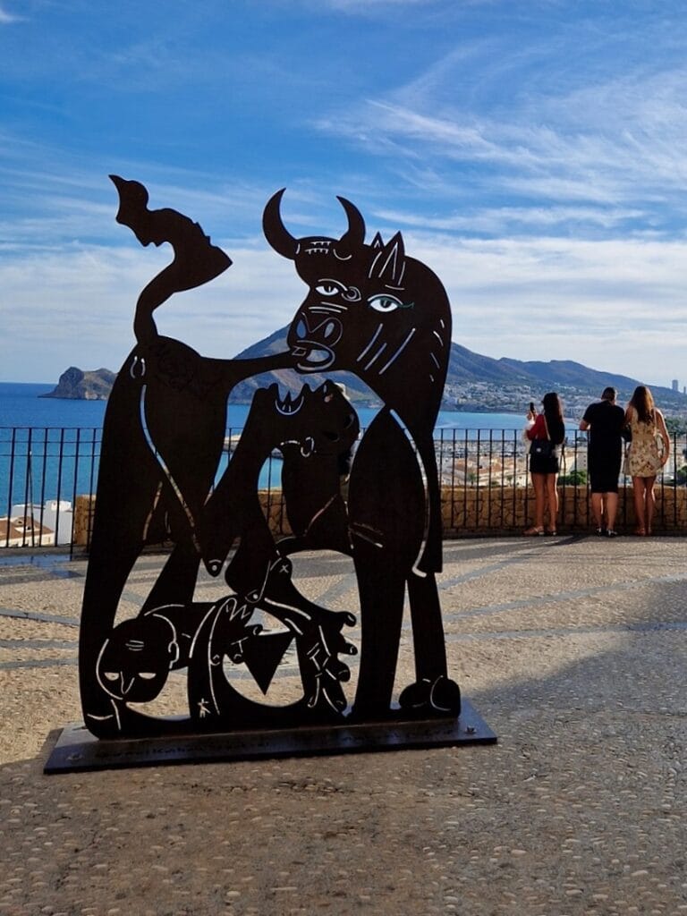 Antoni Miró Altea - Kohti avaraa maailmaa