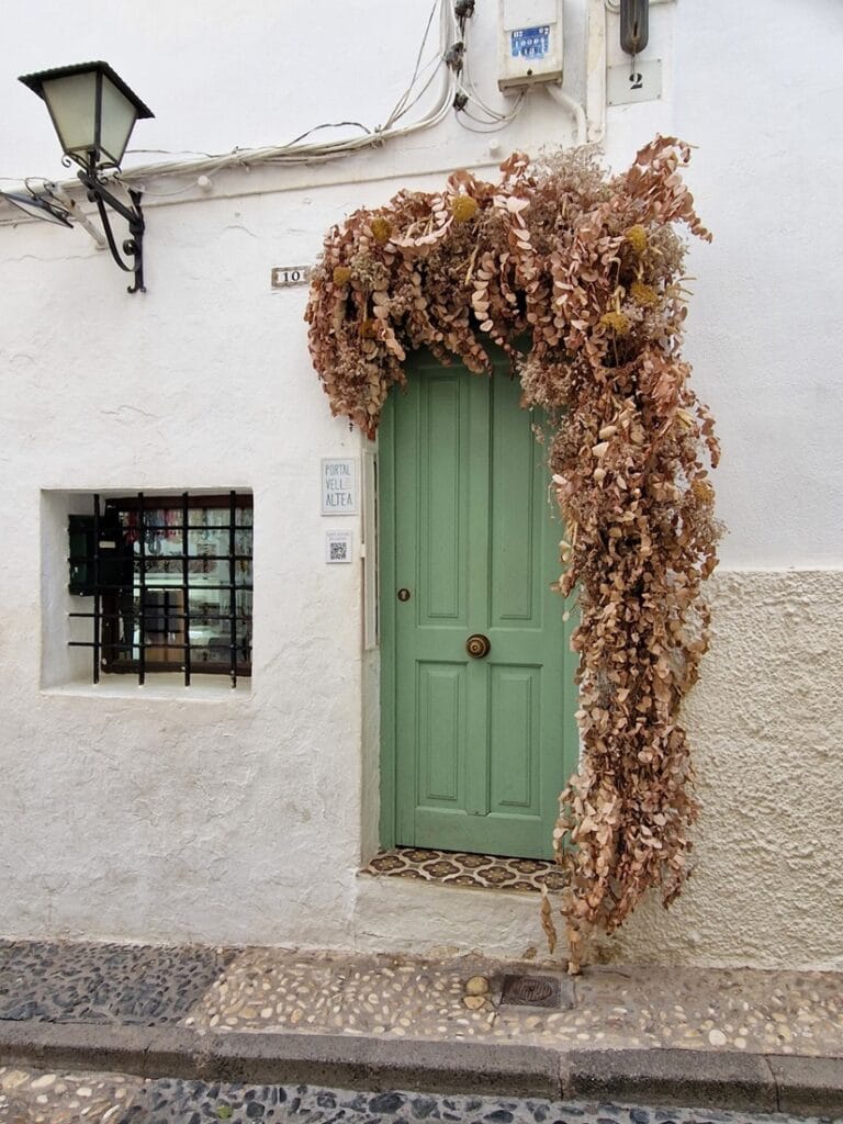 Altea - Kohti avaraa maailmaa