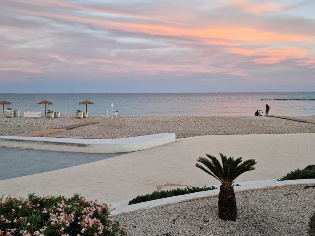 Altea - Kohti avaraa maailmaa