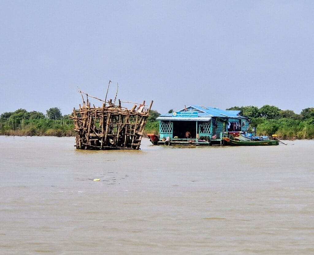 Tonlé Sap - Kohti avaraa maailmaa