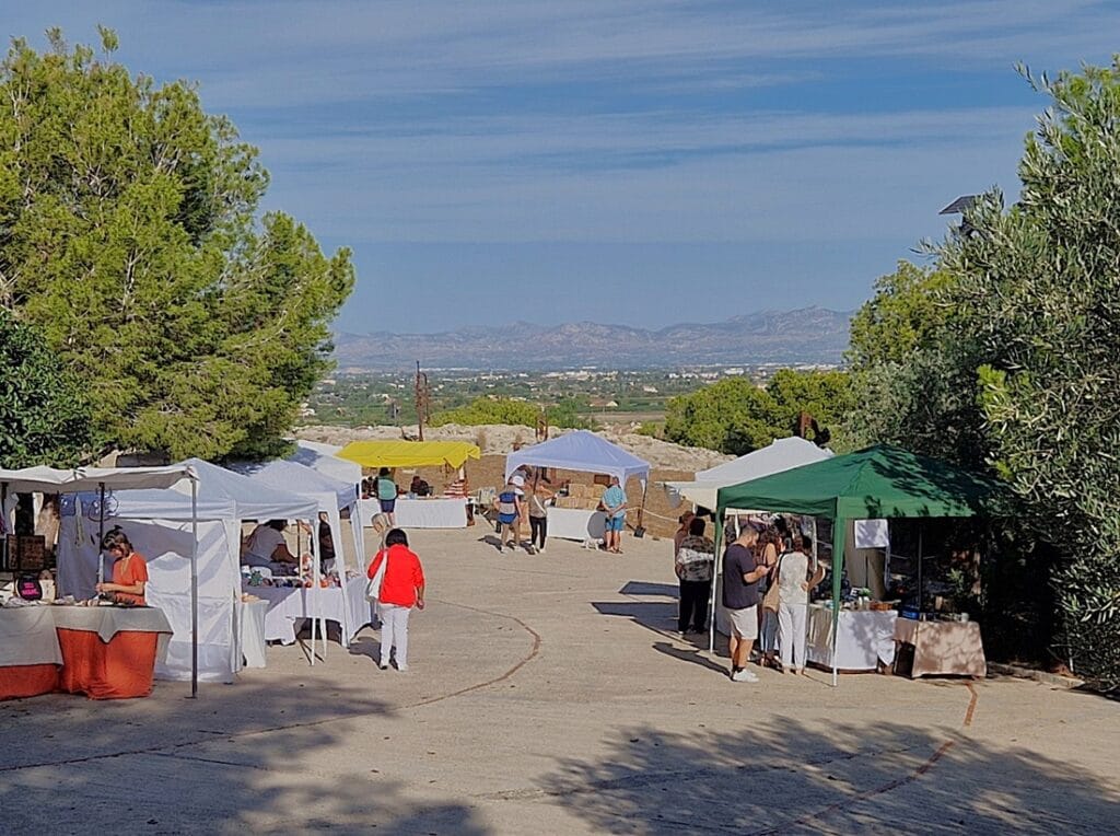 Rojalles - Kohti avaraa maailmaa