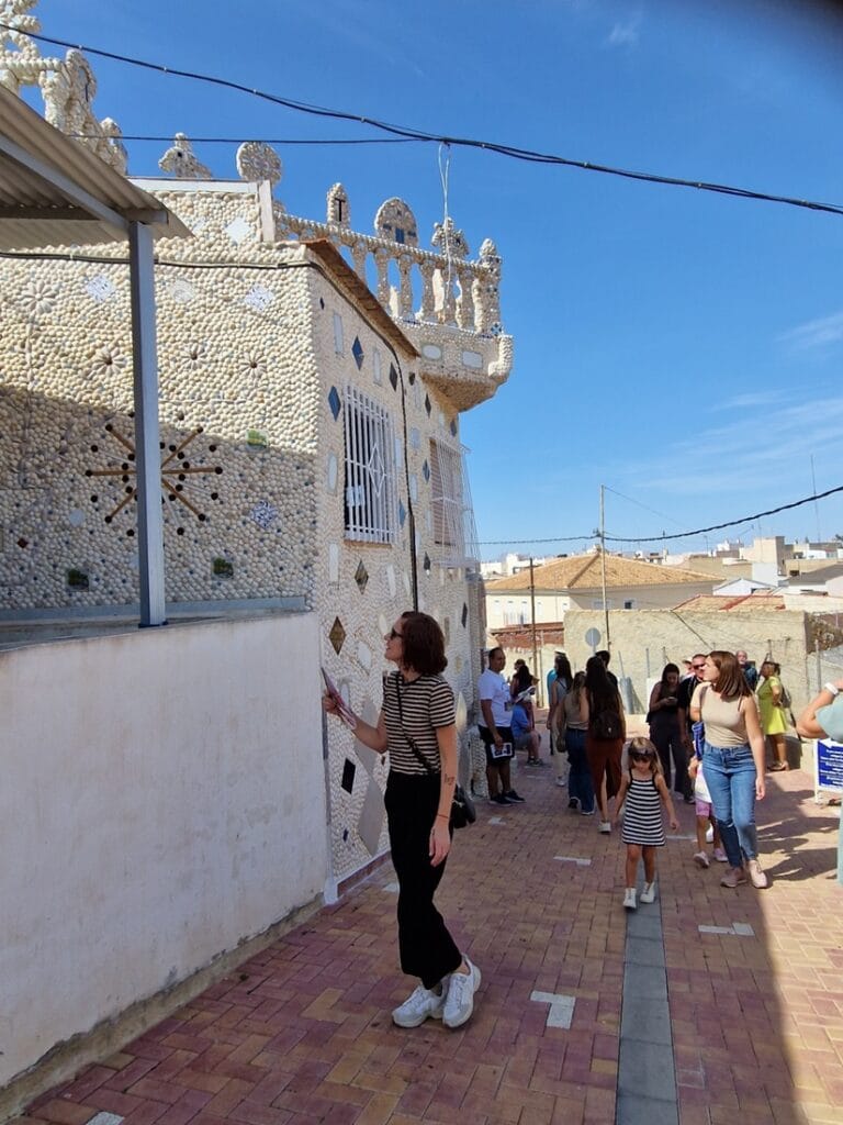 La Casa de las Conchas Rojales - Kohti avaraa maailmaa