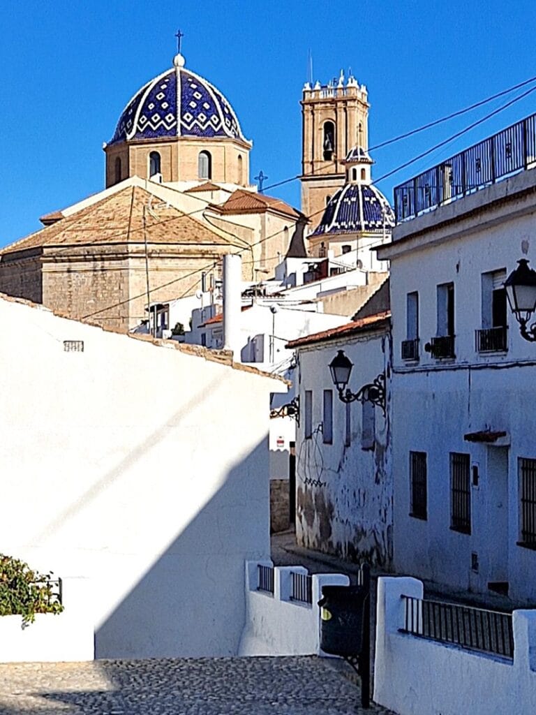 Nuestra Señora del Consuelo Altea - Kohti avaraa maailmaa