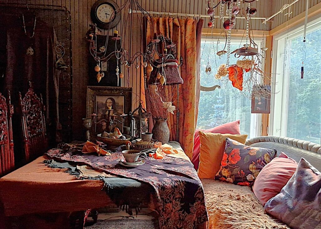 Oranssi Uni - Kohti avaraa maailmaa