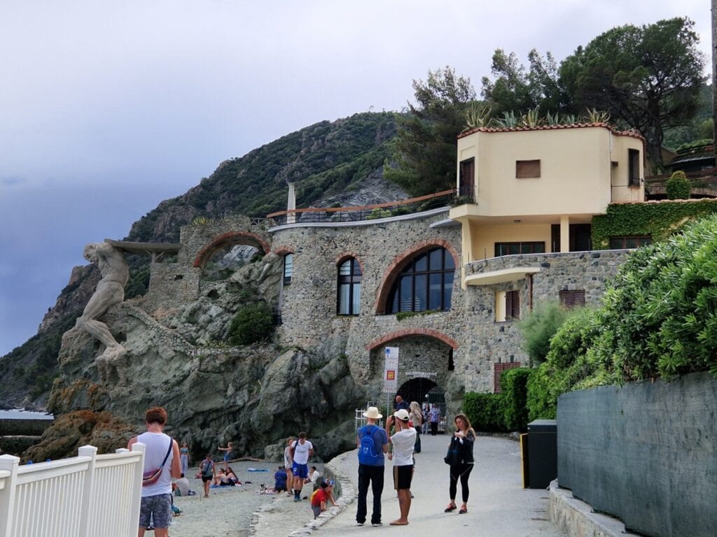 Villa Pastine Monterosso - Kohti avaraa maailmaa