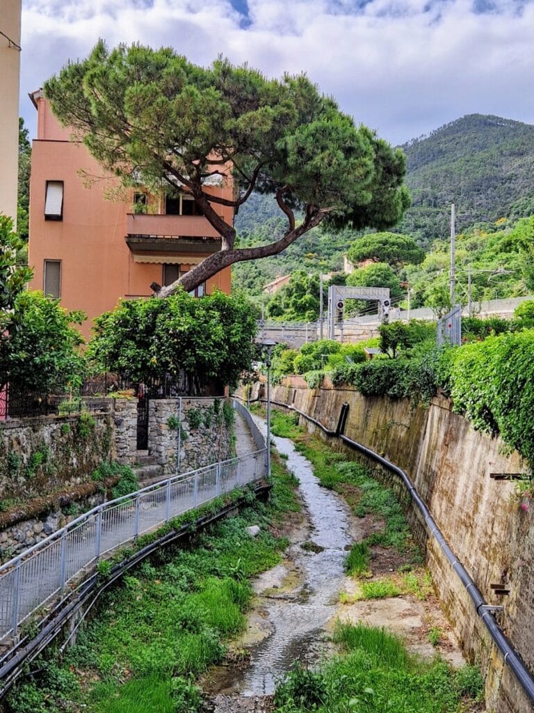 Monterosso - Kohti avaraa maailmaa