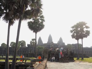 Upeat mutta uuvuttavat Angkorin temppelit Siem Reapissa