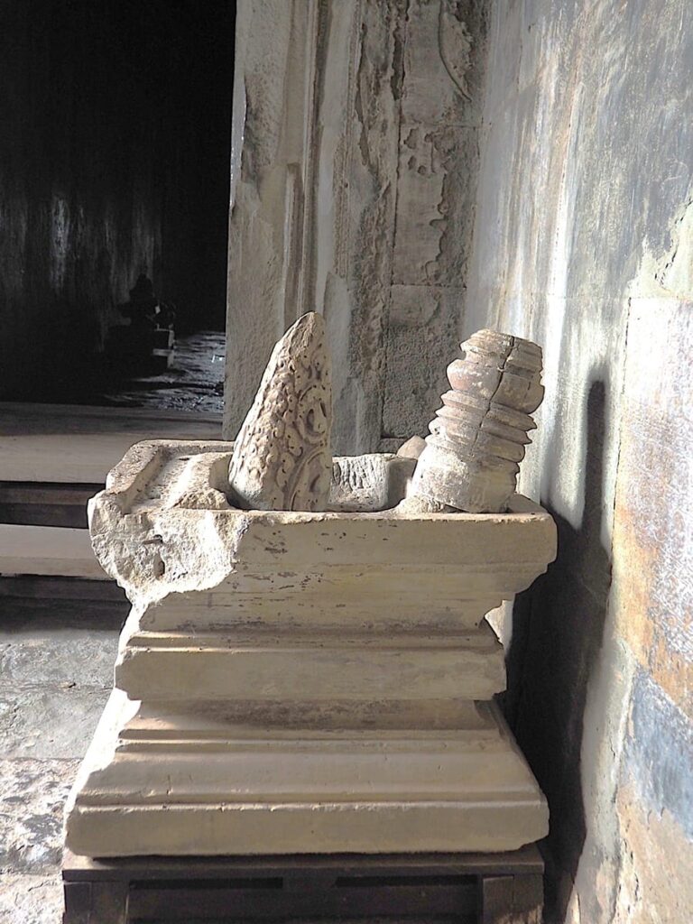 Angkor Wat - Kohti avaraa maailmaa