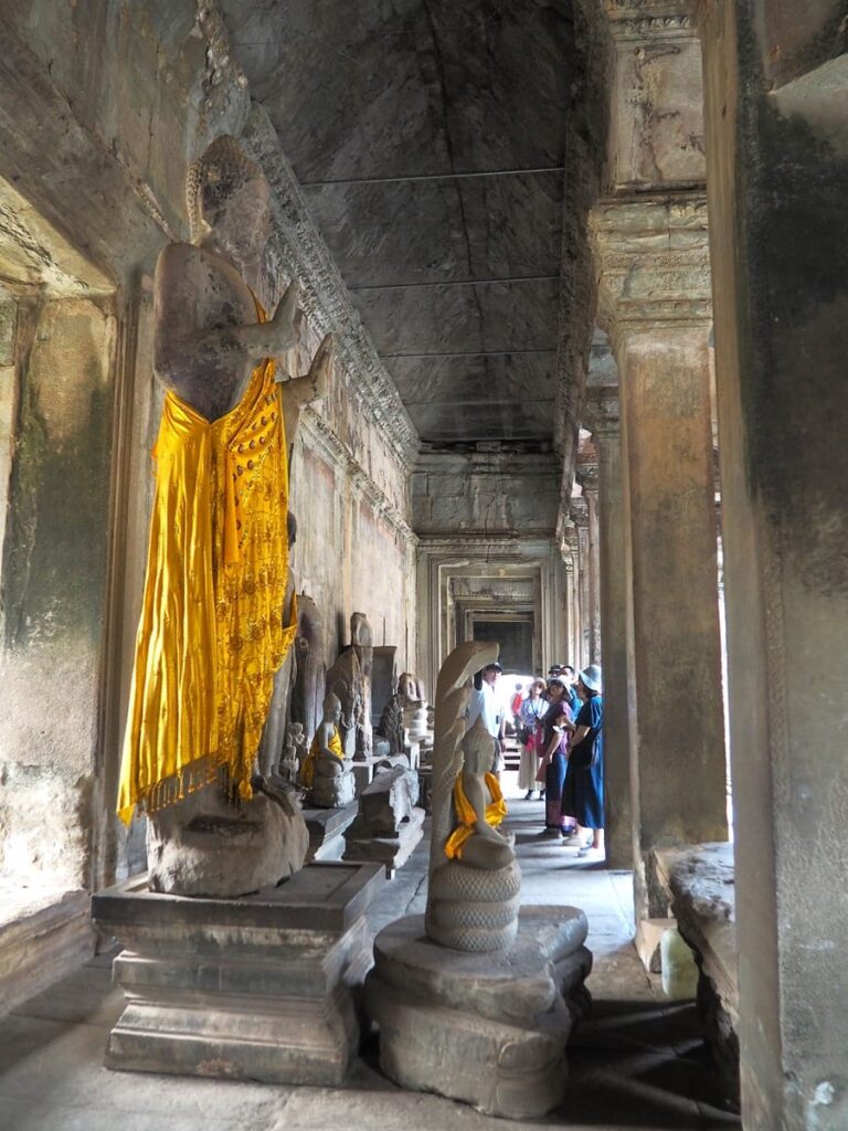 Angkor Wat - Kohti avaraa maailmaa