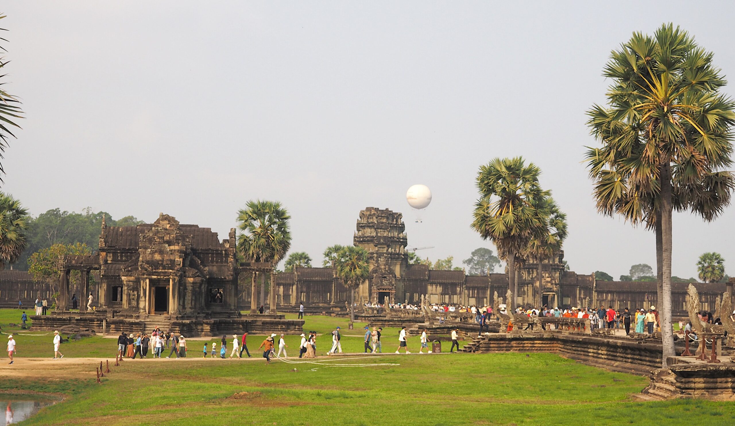 Angkor Wat - Kohti avaraa maailmaa